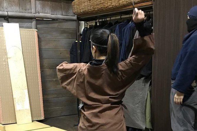 90-min Shinobi Samurai Premium Experience in a Dojo. Tokyo - Learning Ancient Ninja Arts