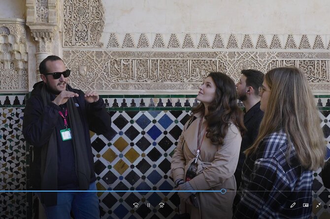 Alhambra: Small Group Tour With Local Guide & Admission - Tour Highlights & Itinerary