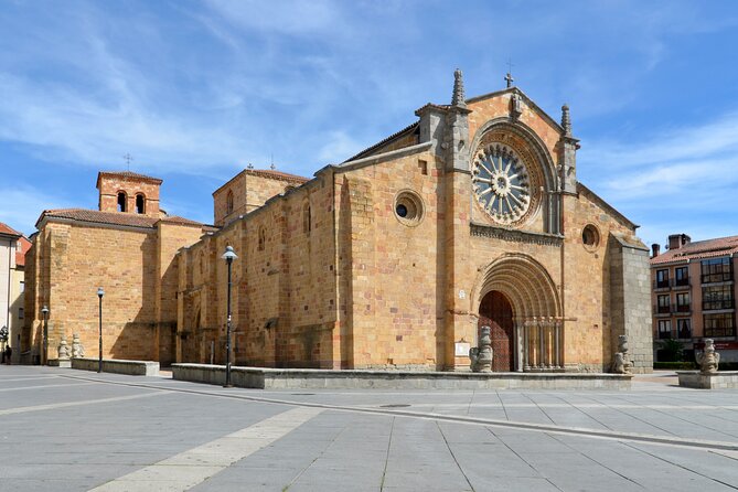 Full Day Walking Tour to Segovia & Avila