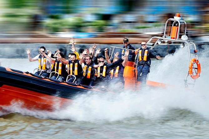 Iconic Sights of London: High-Speed Boat Trip