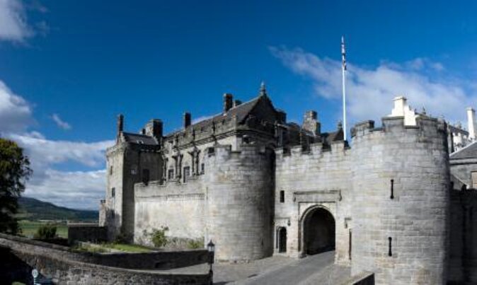 Loch Lomond, Kelpies & Stirling Castle Tour Including Admission