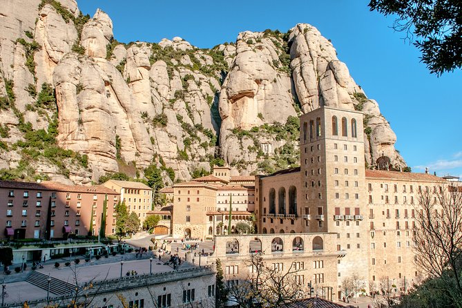 Montserrat Tour With Gourmet Wine Tasting and Lunch