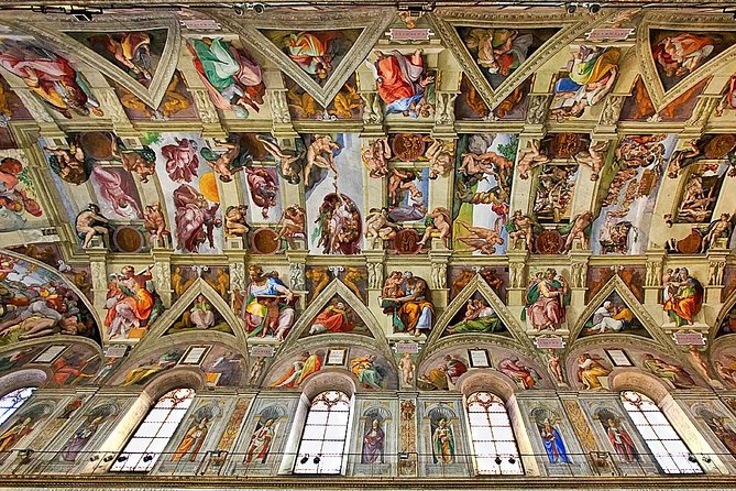 Skip the Line Vatican, Sistine Chapel, Basilica & Papal Tomb Tour