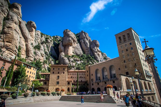 Small Group Montserrat Tour & Winery Visit With Farmhouse Lunch - Tour Itinerary