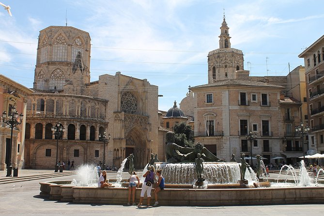 Valencia Old Town Tour With Wine & Tapas in 11th Century Historic Monument - Tour Overview
