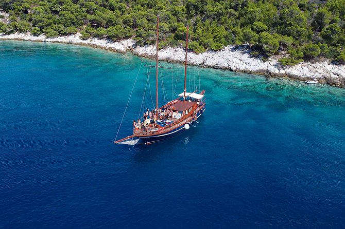 Athens Day Cruise: 3 Islands Tour in the Saronic Gulf With Lunch - Logistics and Booking Information