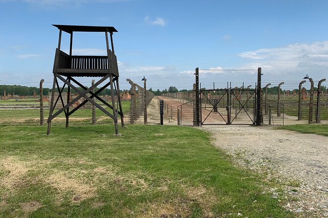 Auschwitz-Birkenau Guided Tour From Krakow - Tour Inclusions