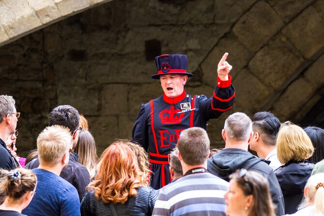 Best of London: Tower of London, Thames & Changing of the Guard - Tour Highlights