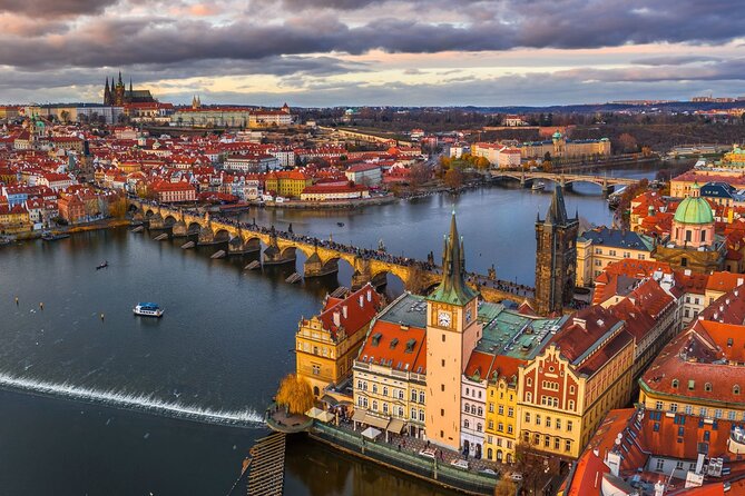 Best of Prague Walking Tour and Cruise With Authentic Czech Lunch - Whats Included