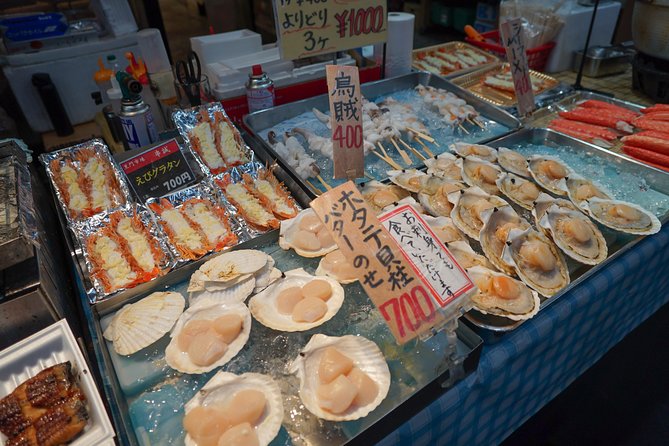 Kuromon Market Food Walking Tour in Osaka - Sampling Local Favorites