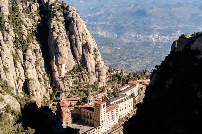 Montserrat Monastery Visit and Lunch at Farmhouse From Barcelona - Meeting and Pickup Details