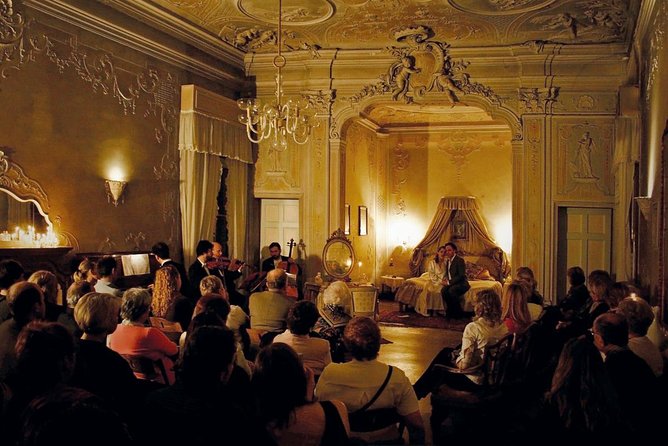 Musica a Palazzo Traveling Opera Performance in Venice - Performance Atmosphere and Format