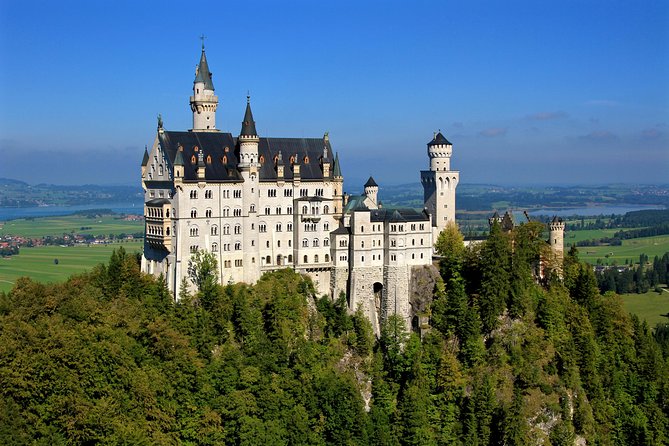 Neuschwanstein Castle and Linderhof Palace Day Trip From Munich - What To Expect