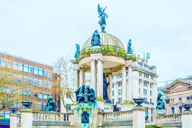 A Walk Through Time: History of Liverpool Walking Tour - Visitor Reviews