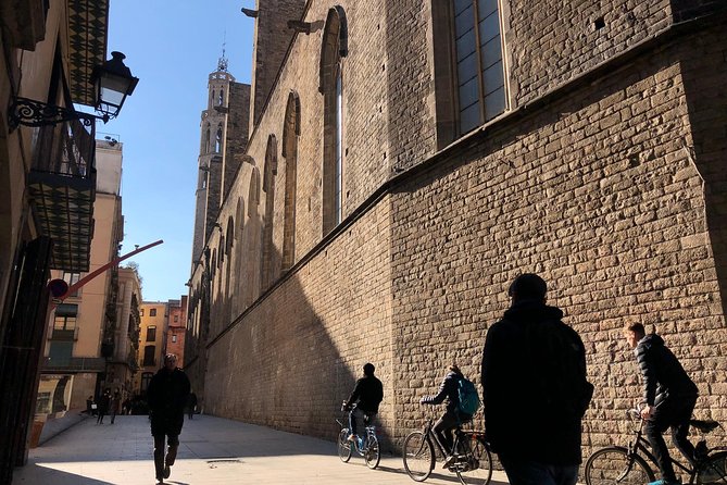 Barcelona City Bike Tour: Highlights and Hidden Gems - What To Expect