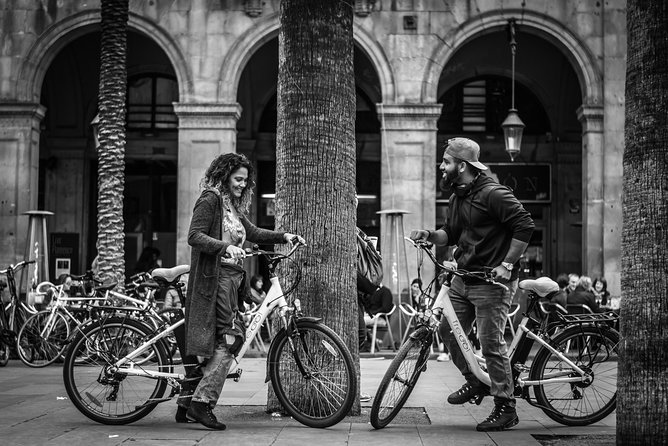 Barcelona E-Bike Photography Tour - Tour Logistics