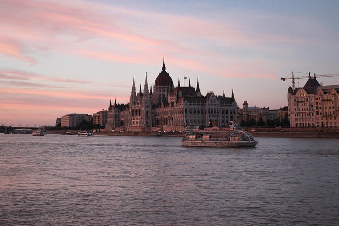 Budapest Danube River Candlelit Dinner Cruise With Live Music - Welcome Drink Selections