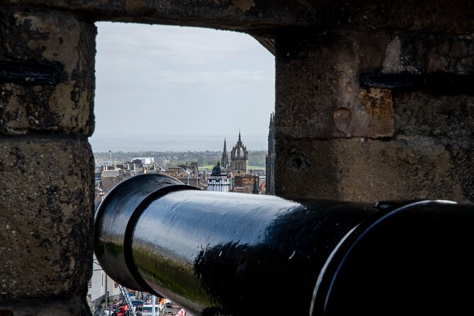 Edinburgh Castle: Guided Walking Tour With Entry Ticket - Tour Inclusions
