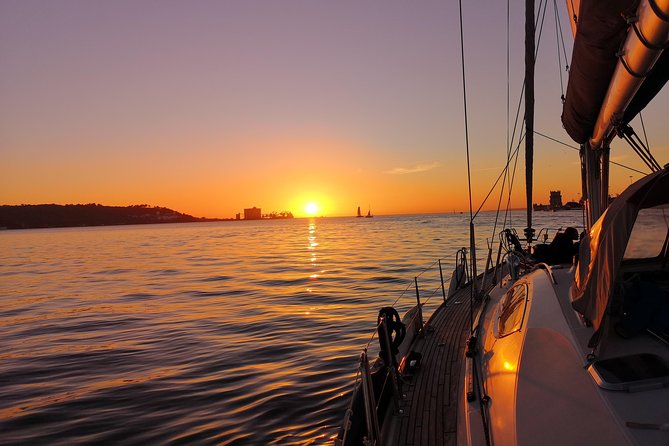 Lisbon Sunset Sailing Tour on Luxury Sailing Yacht With 2 Drinks - Meeting Point