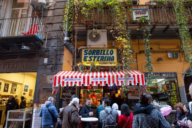 Naples Street Food Tour With Local Expert - Itinerary Breakdown