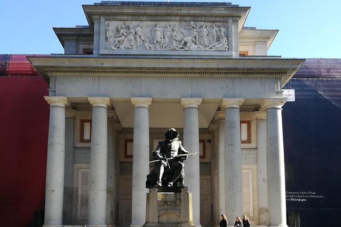 Prado Museum Small Group Tour With Skip the Line Ticket - Guide Expertise and Recognition