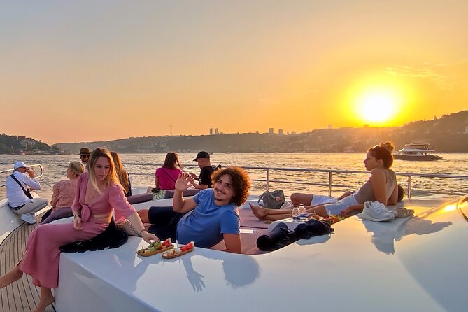 Bosphorus Sunset Sightseeing Yacht Cruise With Refreshments - Insights From Traveler Experiences