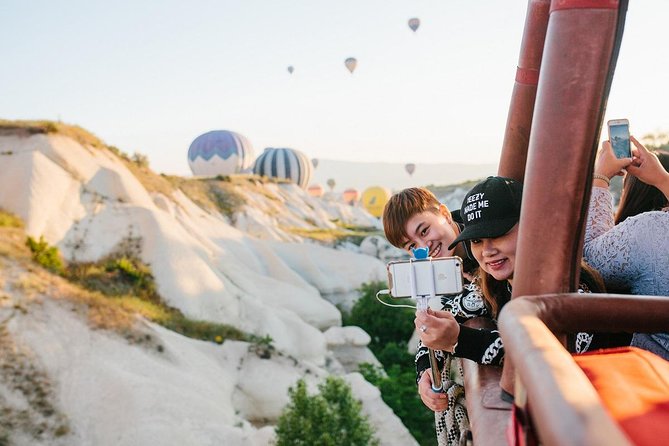 Cappadocia Hot Air Balloon Ride With Champagne and Breakfast - Reviews