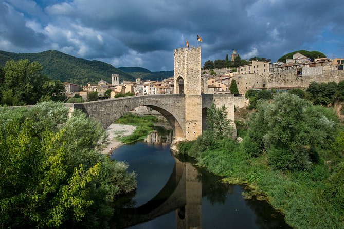 Medieval Three Villages Small Group Day Trip From Barcelona - Additional Tour Information