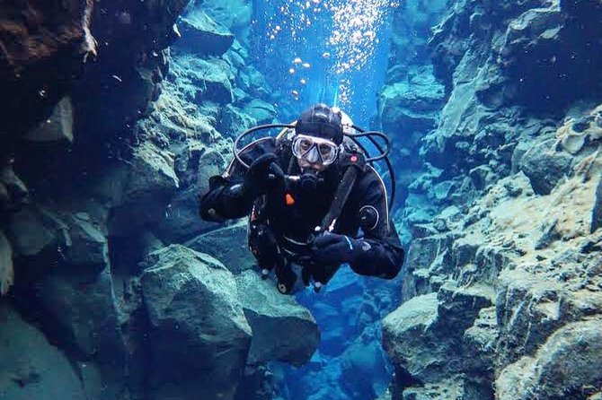 Silfra: Diving Between Tectonic Plates - Meet on Location - Price