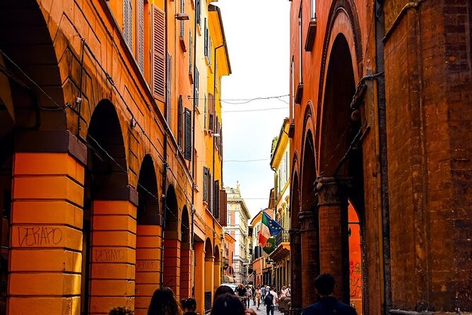 Bologna Walking Food Tour With Secret Food Tours - Tasting Highlights