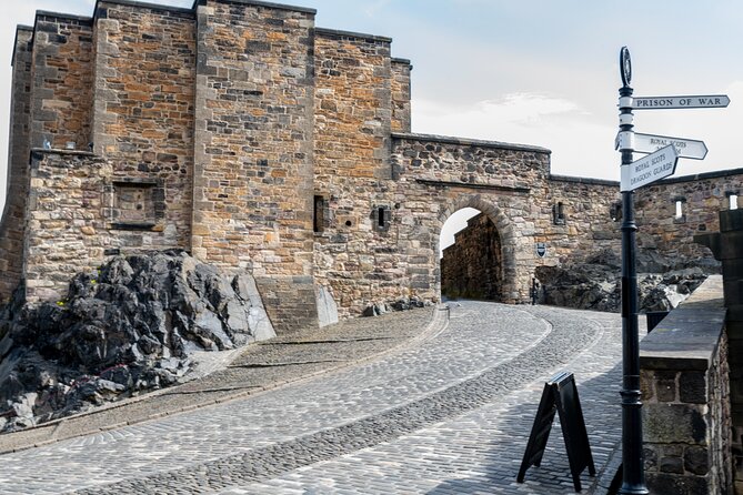 Edinburgh Castle: Guided Walking Tour With Entry Ticket - Cancellation Policy