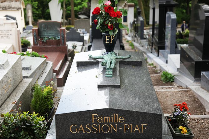 Famous Graves of Père Lachaise Cemetery Guided Tour - Additional Information and Accessibility