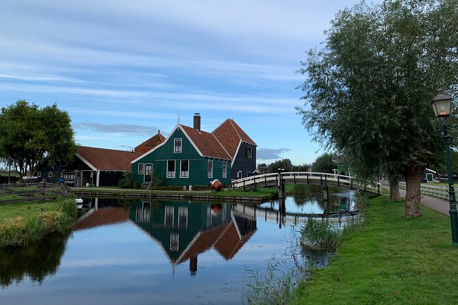 Giethoorn, Afsluitdijk, Zaanse Schans Day Tour Mini VIP Bus Incl. Hotel Pick Up - Cancellation Policy