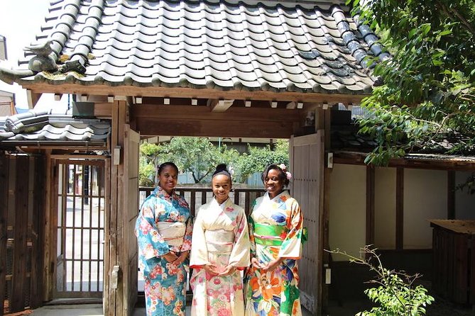 An Amazing Set of Cultural Experience: Kimono, Tea Ceremony and Calligraphy - Meeting and Pickup Details