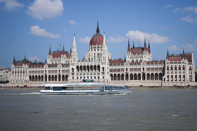 Budapest Danube Sightseeing Cruise With Drink and Audio Guide - Frequently Asked Questions