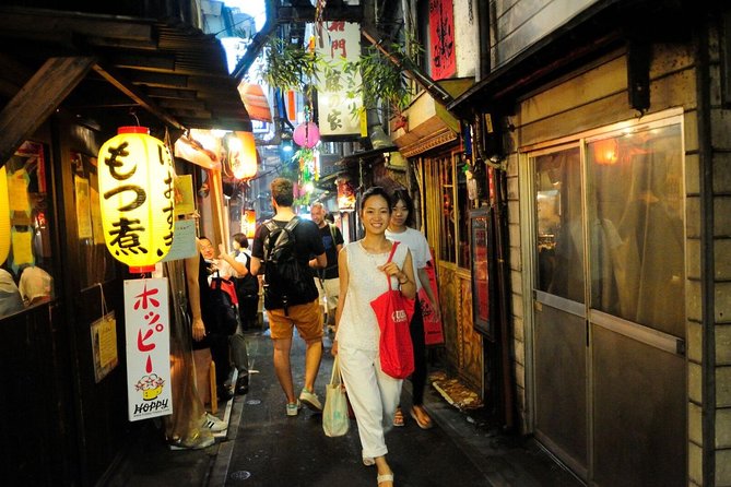 Experience Tokyo by Night: Local Bars in Shinjuku's District - What to See, Do, and Eat