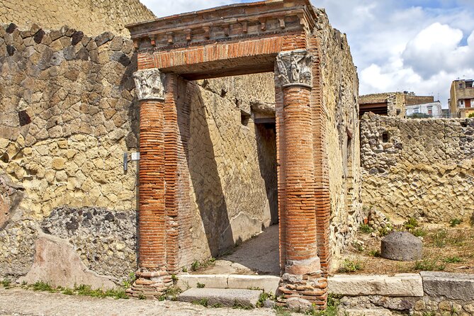 Pompeii and Herculaneum Small Group Tour With an Archaeologist - Tour Benefits
