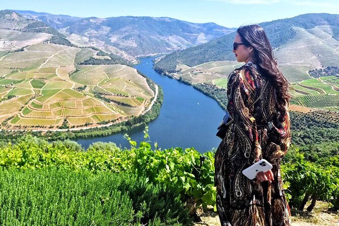 Douro Valley All Included: Expert Guide, Boat, Lunch, Tastings - Key Points