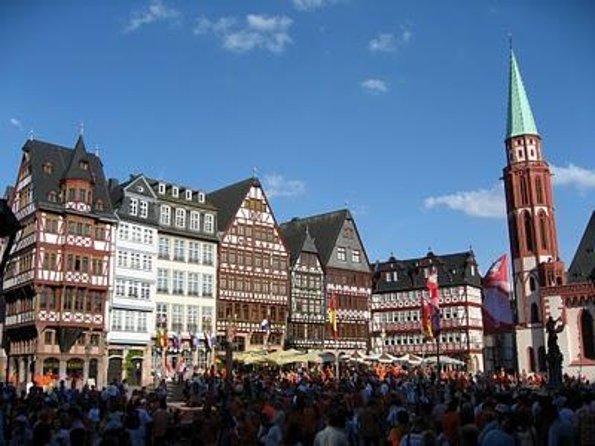 Frankfurt Highlights Guided Walking Tour - Key Points