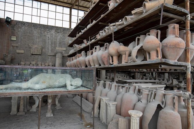Pompeii and Herculaneum Small Group Tour With an Archaeologist - Key Points