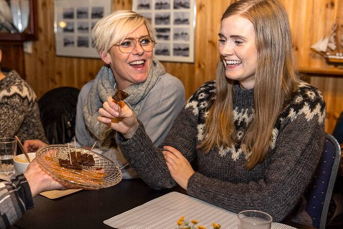 Reykjavik Food Lovers Tour - Icelandic Traditional Food - Key Points