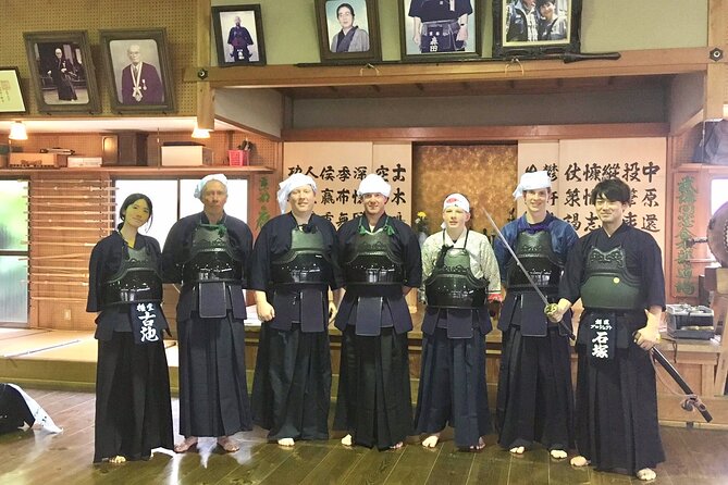 2-Hour Kendo Experience With English Instructor in Osaka Japan