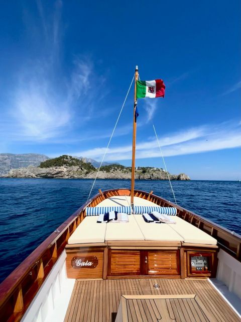 Amalfi Coast: Authentic and Private Boat Experience