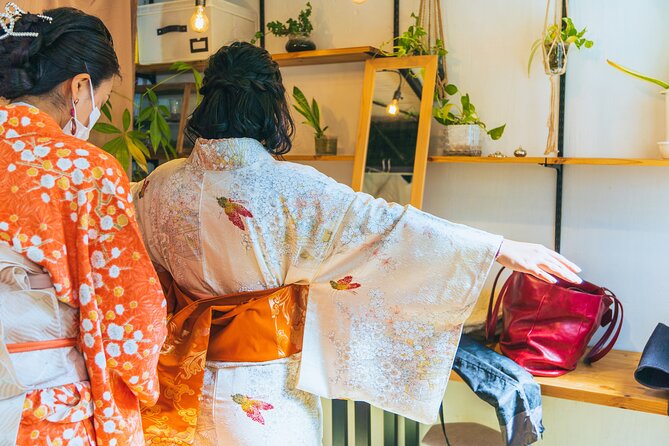 Authentic Kimono Culture Experience: Dress, Walk, and Capture