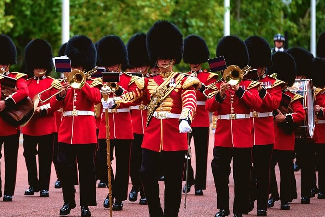 Changing of the Guard Walking Tour in London - Tour Details