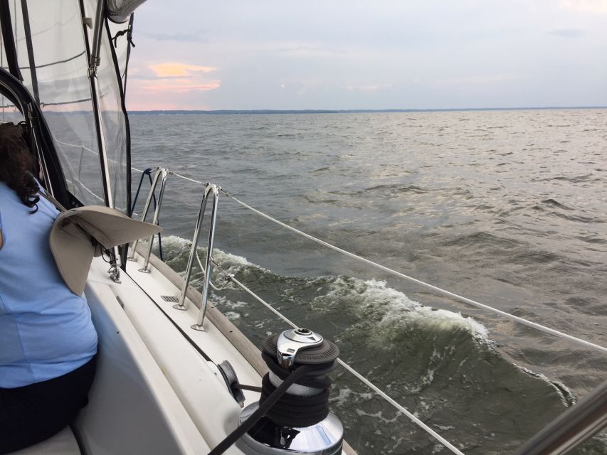 Chesapeake Beach: Private Sailing Cruise on a 42-Foot Yacht