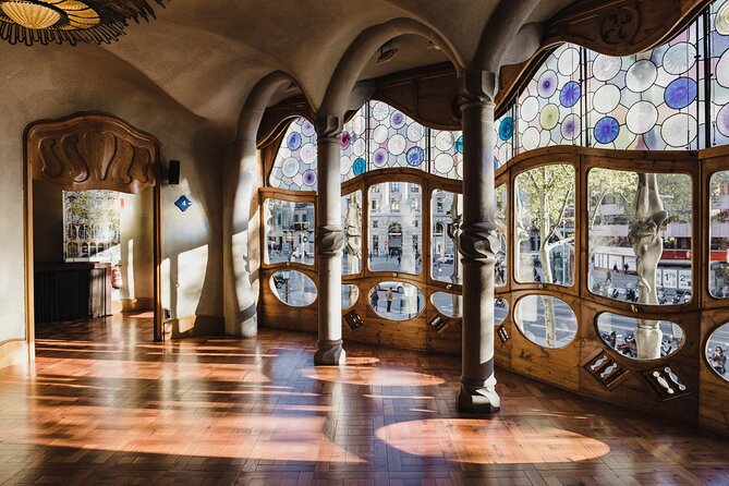 Complete Gaudi Tour: Casa Batllo, Park Guell & Sagrada Familia - Tour Inclusions