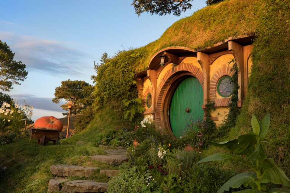 From Rotorua: Hobbiton Movie Set Tour With Festive Lunch - Tour Details