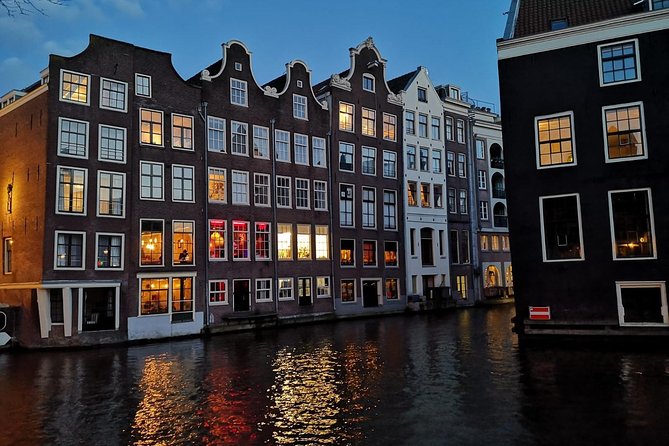 Guided Tour of the Red Light District of Amsterdam - Whats Included