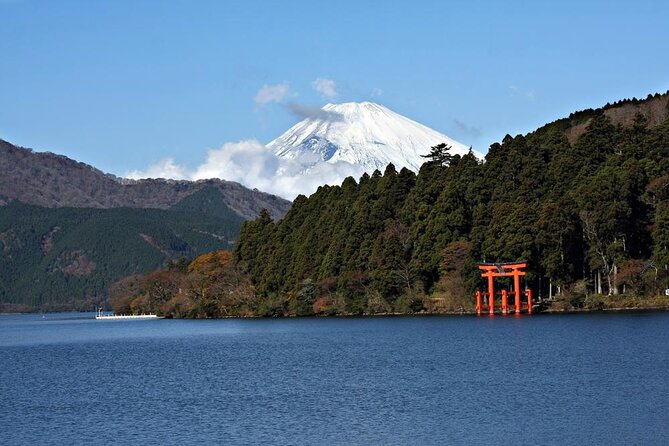 Hike the Outer Rim of Hakone Caldera and Enjoy Onsen Hot Spring Tour